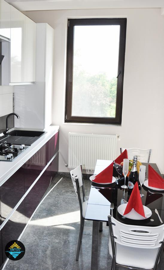 Antos Deluxe Apartment Constanta Exterior photo