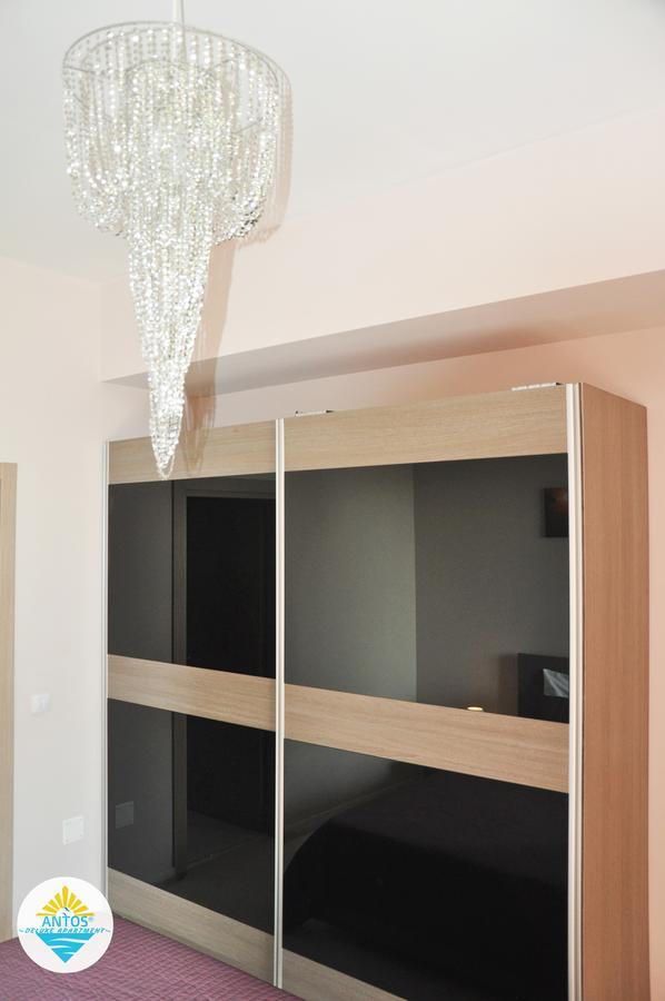 Antos Deluxe Apartment Constanta Exterior photo